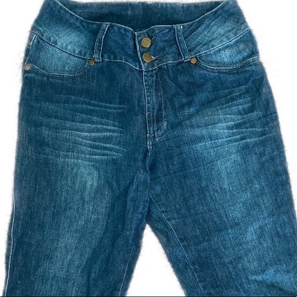 Shape Up Jean - Picture 2 of 3